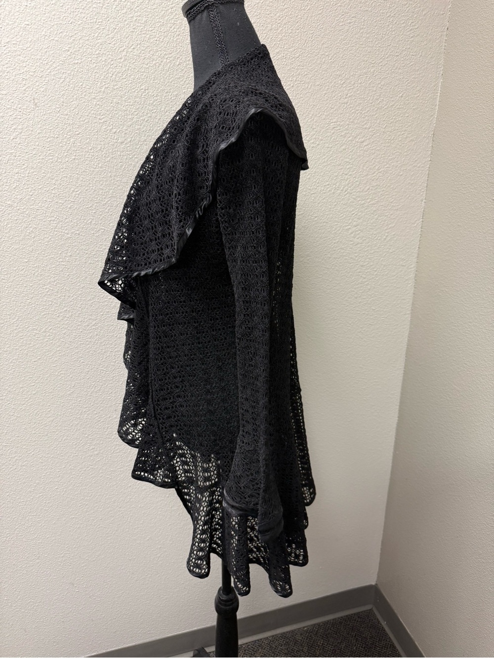 Caleaas Black Lace Cardigan Drape Open Front Sheer Crochet Boho Size S Top - Picture 3 of 8
